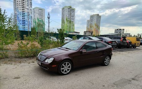 Mercedes-Benz C-Класс, 2001 год, 620 000 рублей, 3 фотография