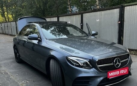 Mercedes-Benz E-Класс, 2017 год, 3 889 999 рублей, 3 фотография