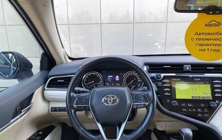 Toyota Camry, 2019 год, 3 000 000 рублей, 9 фотография