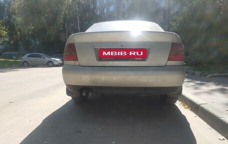 Audi A4, 2000 год, 350 000 рублей, 2 фотография