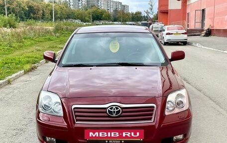 Toyota Avensis III рестайлинг, 2004 год, 739 000 рублей, 2 фотография