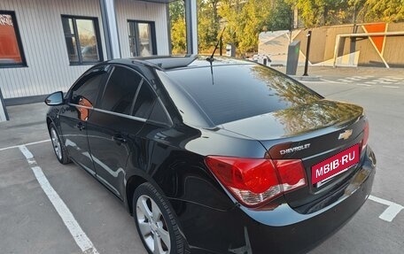 Chevrolet Cruze II, 2010 год, 895 000 рублей, 6 фотография