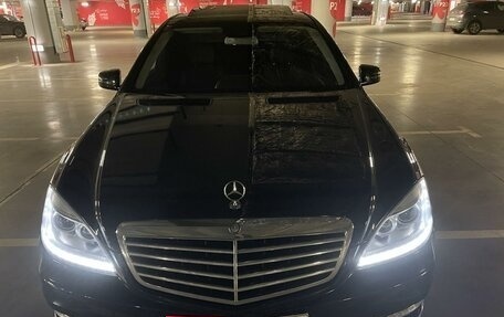 Mercedes-Benz S-Класс, 2012 год, 2 500 000 рублей, 1 фотография