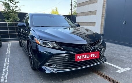 Toyota Camry, 2018 год, 2 160 000 рублей, 3 фотография