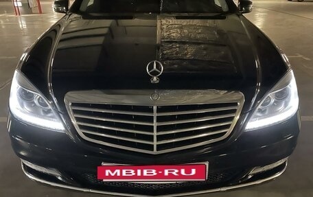 Mercedes-Benz S-Класс, 2012 год, 2 500 000 рублей, 11 фотография