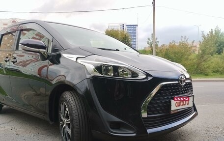 Toyota Sienta II, 2019 год, 1 550 000 рублей, 2 фотография