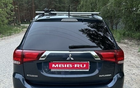 Mitsubishi Outlander III рестайлинг 3, 2016 год, 2 080 000 рублей, 6 фотография