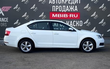 Skoda Octavia, 2018 год, 1 400 000 рублей, 12 фотография