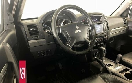 Mitsubishi Pajero IV, 2010 год, 1 645 000 рублей, 9 фотография