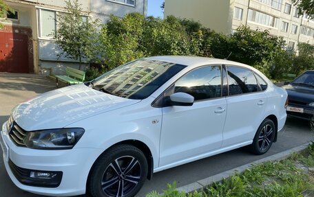 Volkswagen Polo VI (EU Market), 2017 год, 1 500 000 рублей, 2 фотография