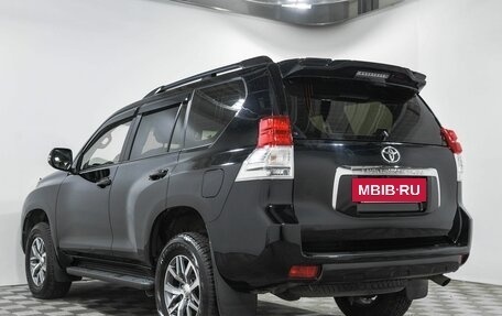 Toyota Land Cruiser Prado 150 рестайлинг 2, 2013 год, 3 300 000 рублей, 7 фотография