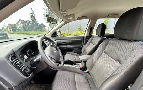 Mitsubishi Outlander III рестайлинг 3, 2014 год, 1 800 000 рублей, 21 фотография