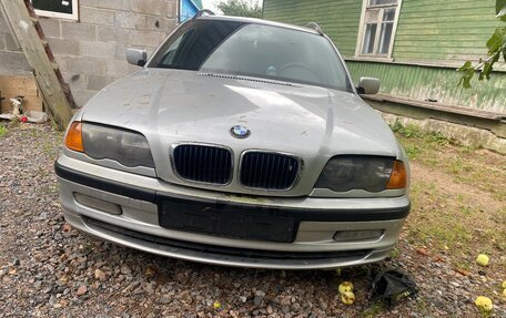 BMW 3 серия, 2001 год, 300 000 рублей, 12 фотография