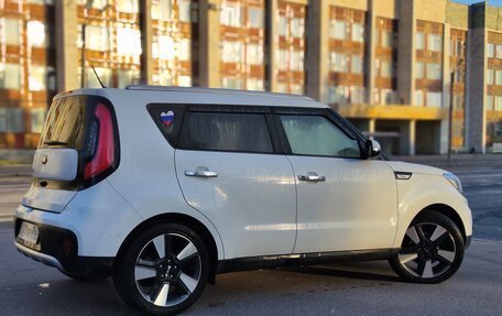 KIA Soul II рестайлинг, 2018 год, 1 900 000 рублей, 4 фотография