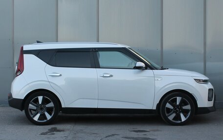 KIA Soul III, 2019 год, 2 000 000 рублей, 6 фотография