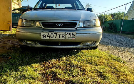 Daewoo Nexia I рестайлинг, 2001 год, 100 000 рублей, 1 фотография