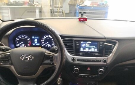 Hyundai Solaris II рестайлинг, 2018 год, 1 280 000 рублей, 5 фотография