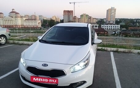 KIA cee'd III, 2013 год, 935 000 рублей, 2 фотография