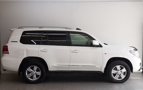 Toyota Land Cruiser 200, 2011 год, 2 600 000 рублей, 5 фотография