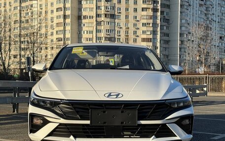 Hyundai Elantra, 2024 год, 2 300 000 рублей, 3 фотография