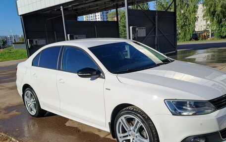 Volkswagen Jetta VI, 2013 год, 1 650 000 рублей, 1 фотография