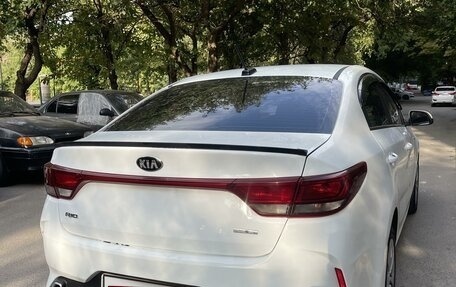 KIA Rio IV, 2020 год, 1 555 000 рублей, 4 фотография