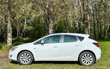 Opel Astra J, 2011 год, 855 000 рублей, 3 фотография