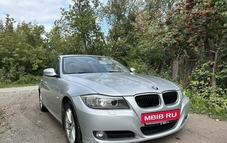 BMW 3 серия, 2011 год, 1 300 000 рублей, 6 фотография