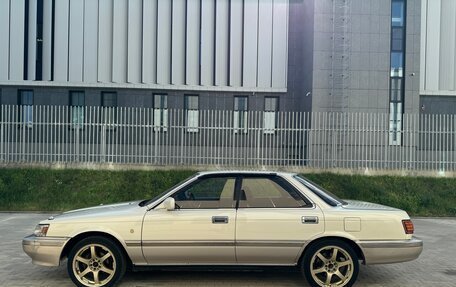 Toyota Camry, 1990 год, 900 000 рублей, 3 фотография