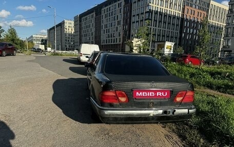 Mercedes-Benz E-Класс, 1996 год, 300 000 рублей, 3 фотография