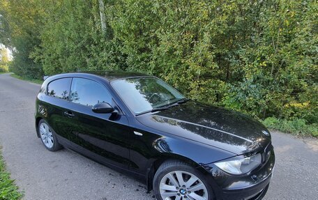 BMW 1 серия, 2007 год, 930 000 рублей, 8 фотография