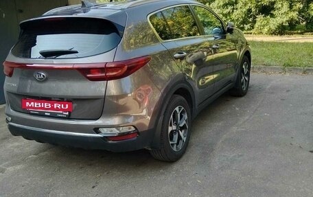 KIA Sportage IV рестайлинг, 2019 год, 2 380 000 рублей, 2 фотография