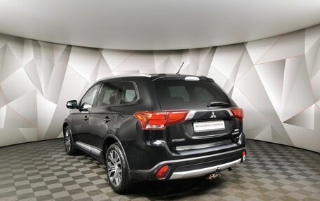 Mitsubishi Outlander III рестайлинг 3, 2016 год, 1 695 000 рублей, 4 фотография