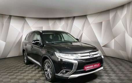 Mitsubishi Outlander III рестайлинг 3, 2016 год, 1 695 000 рублей, 3 фотография