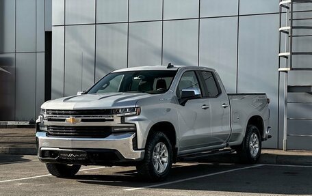 Chevrolet Silverado, 2019 год, 4 700 000 рублей, 1 фотография