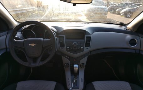 Chevrolet Cruze II, 2011 год, 758 000 рублей, 4 фотография