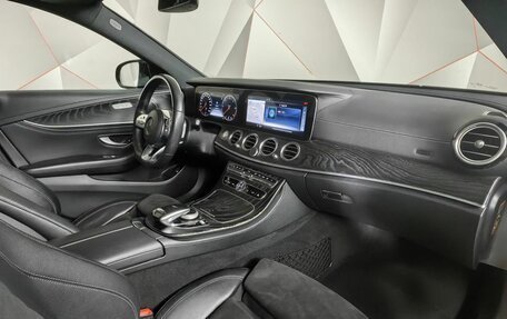 Mercedes-Benz E-Класс, 2019 год, 3 455 000 рублей, 14 фотография