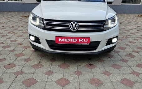 Volkswagen Tiguan I, 2015 год, 1 900 000 рублей, 3 фотография