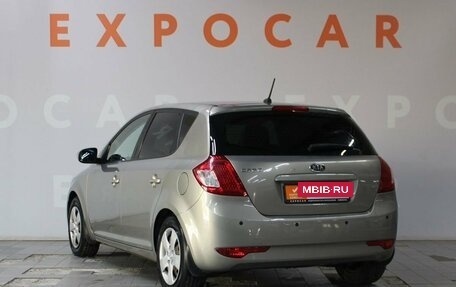 KIA cee'd I рестайлинг, 2011 год, 860 000 рублей, 7 фотография