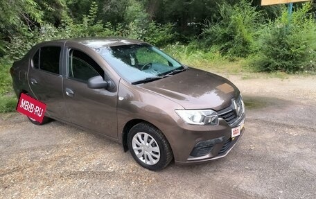 Renault Logan II, 2018 год, 740 000 рублей, 5 фотография