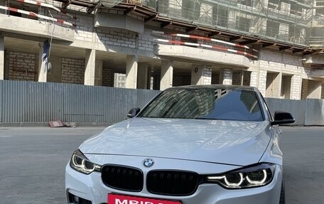 BMW 3 серия, 2018 год, 3 400 000 рублей, 2 фотография