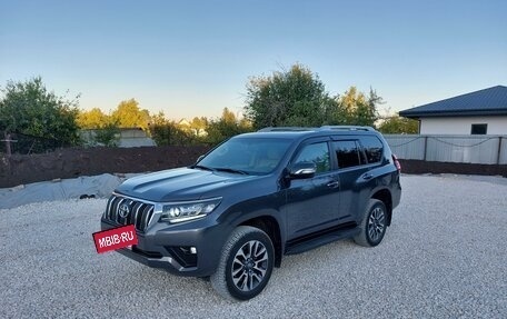 Toyota Land Cruiser Prado 150 рестайлинг 2, 2022 год, 6 100 000 рублей, 20 фотография