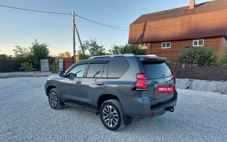 Toyota Land Cruiser Prado 150 рестайлинг 2, 2022 год, 6 100 000 рублей, 21 фотография