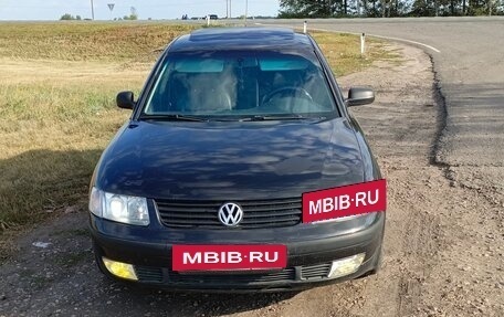 Volkswagen Passat B5+ рестайлинг, 1998 год, 300 000 рублей, 2 фотография