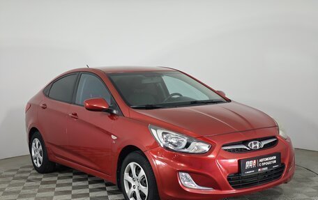 Hyundai Solaris II рестайлинг, 2013 год, 999 000 рублей, 3 фотография