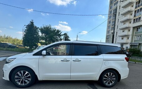 KIA Carnival III, 2017 год, 2 650 000 рублей, 4 фотография