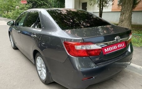 Toyota Camry, 2012 год, 2 200 000 рублей, 4 фотография