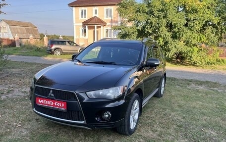 Mitsubishi Outlander III рестайлинг 3, 2010 год, 1 300 000 рублей, 1 фотография