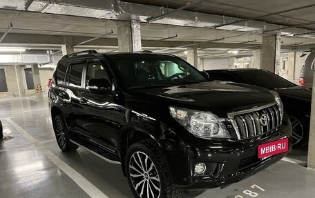 Toyota Land Cruiser Prado 150 рестайлинг 2, 2012 год, 4 000 000 рублей, 1 фотография