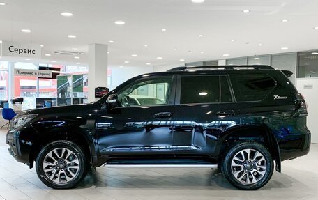 Toyota Land Cruiser Prado 150 рестайлинг 2, 2022 год, 7 999 000 рублей, 4 фотография